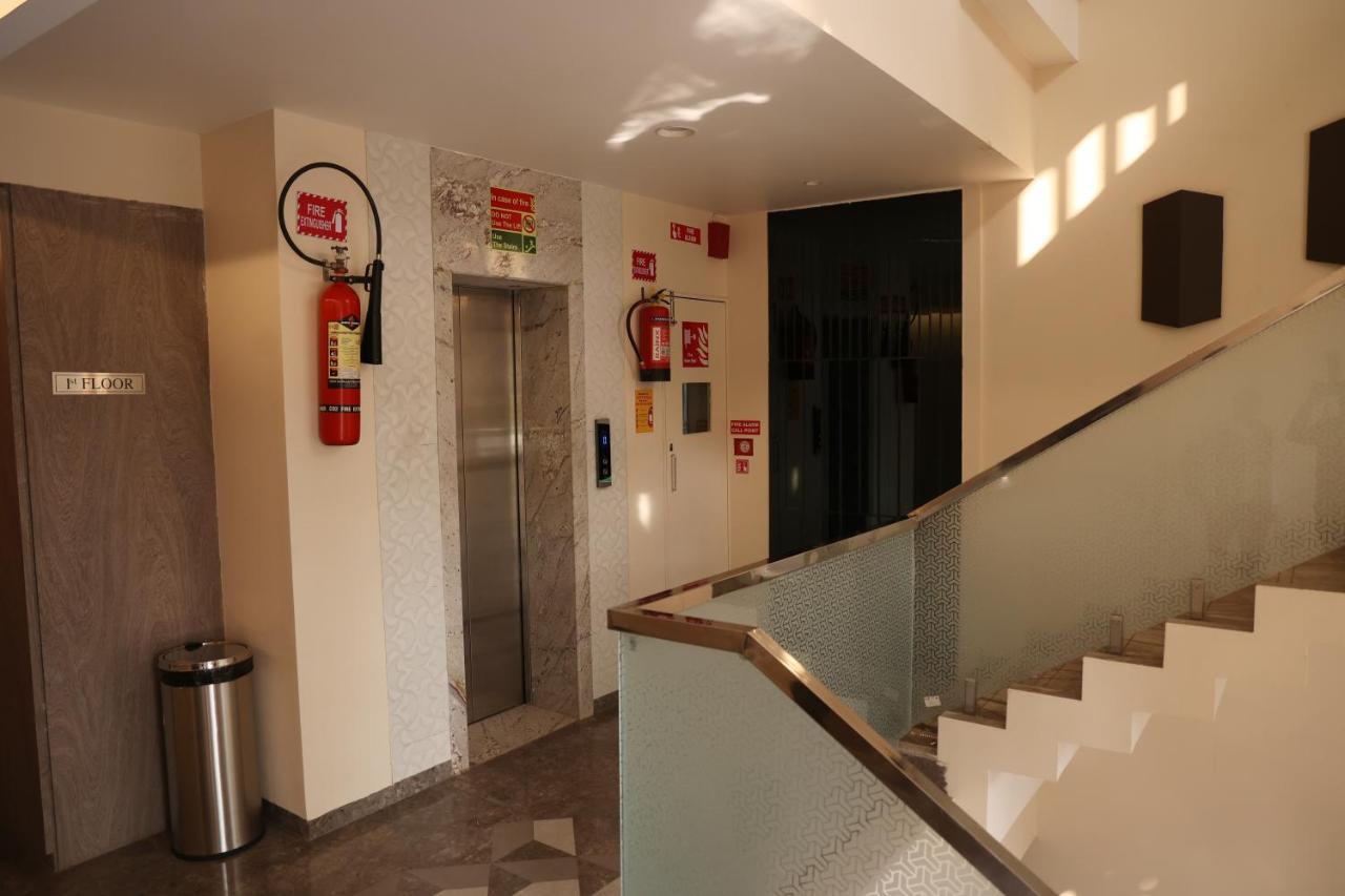 Hotel Pinaka Inn Лакхнау Экстерьер фото