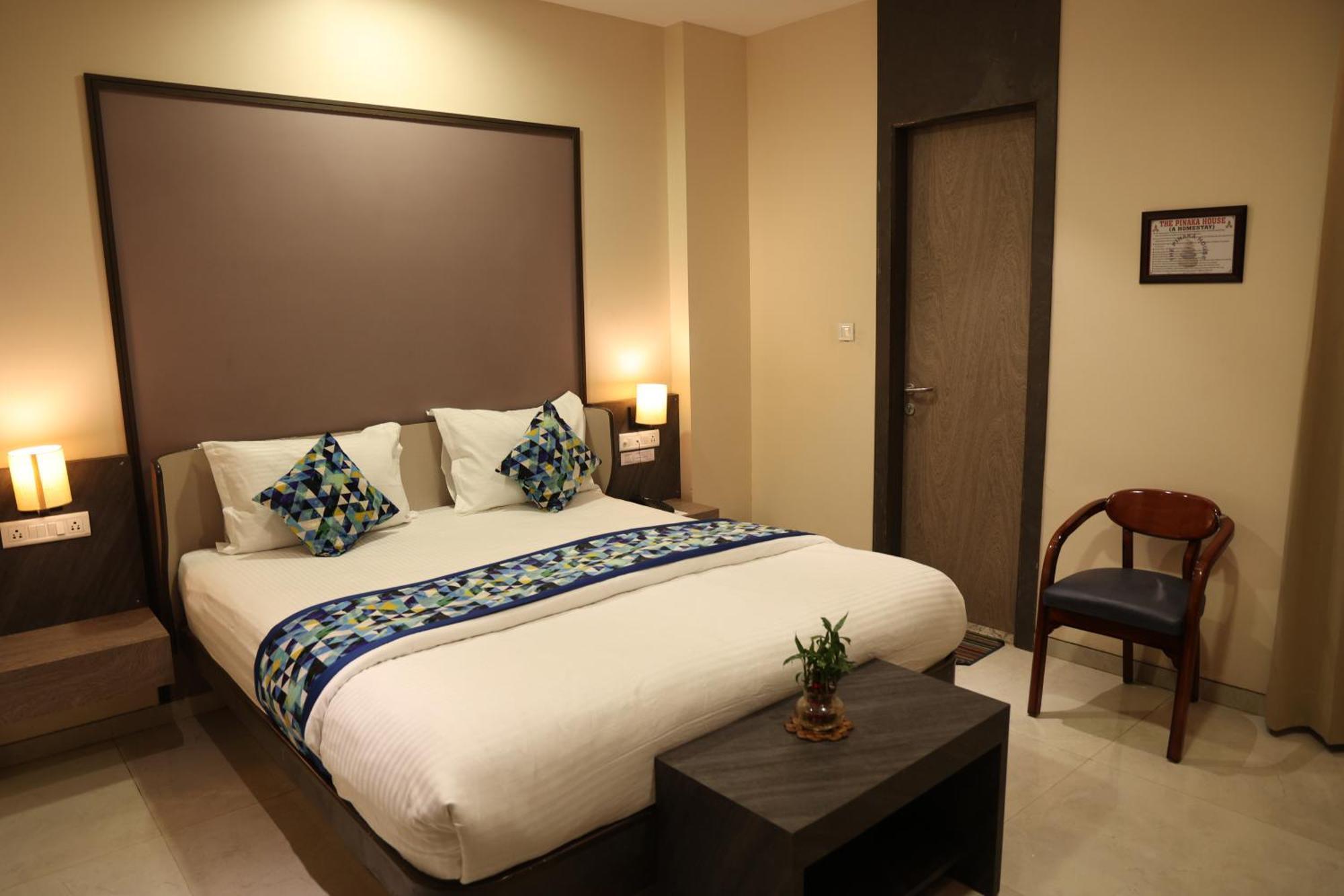 Hotel Pinaka Inn Лакхнау Экстерьер фото