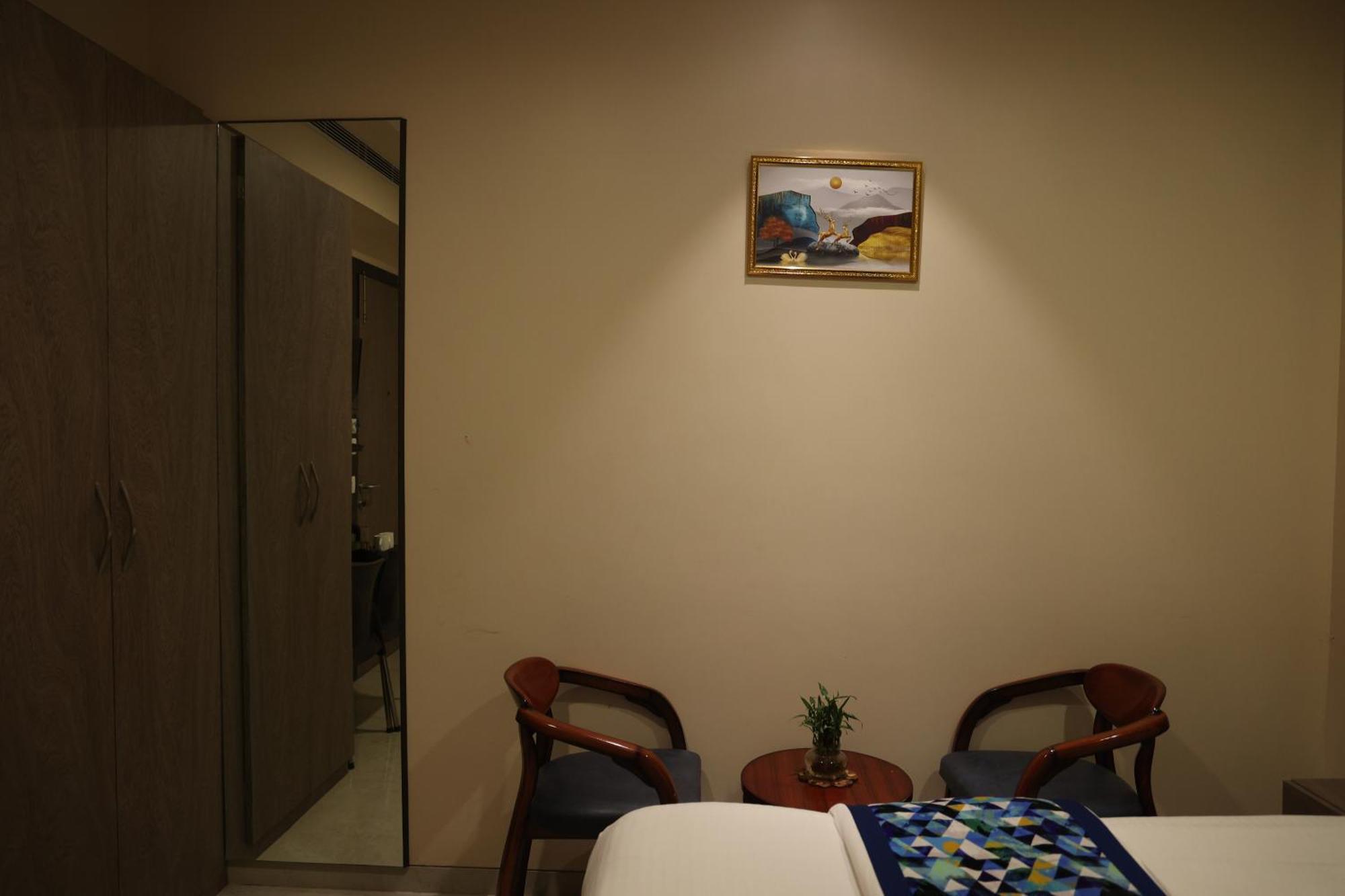 Hotel Pinaka Inn Лакхнау Экстерьер фото